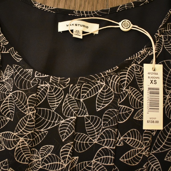 Max Studio Printed Pleated Swing Dress - Picture 3 of 7